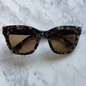 Wonderland tortoise sunglasses